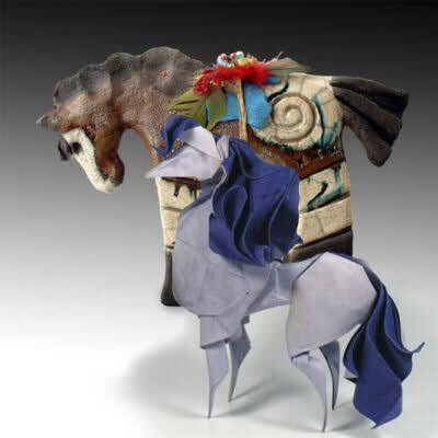 KERAMIKA 
gelsvas, baltas, raudonas, juodas molis /
spausdinimas ir maketavimas 3D printeriu